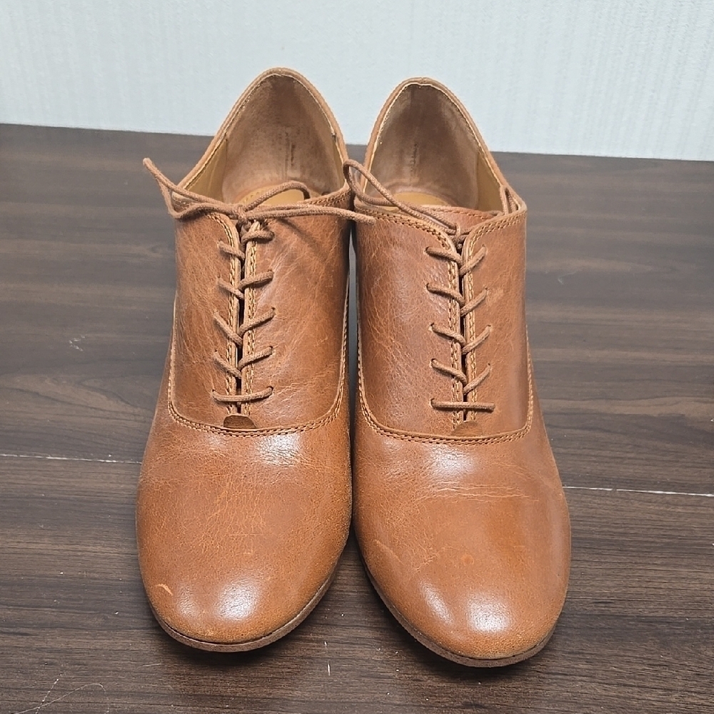 Patricia Nash Size 10 Tan Mara Leather Heeled Shoe